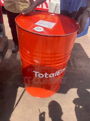 Total Oil 7400 Heavy Trucks and Machinery