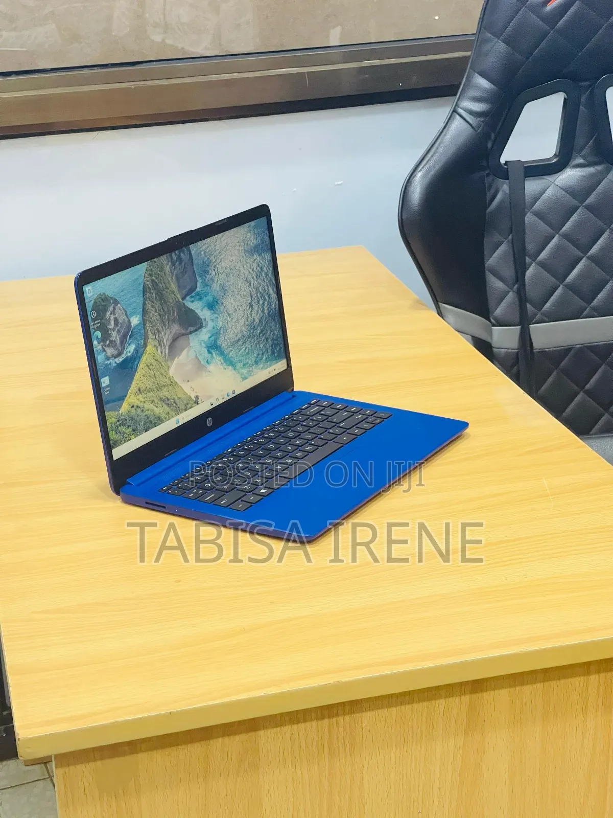 New Laptop HP 14z 8GB Intel Core i7 SSD 256GB