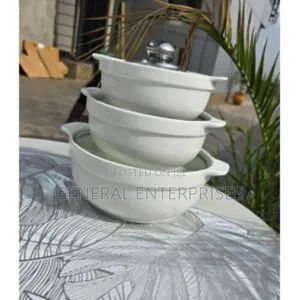 Set of White Ceramic Casserole Serving Dishes With Covers.