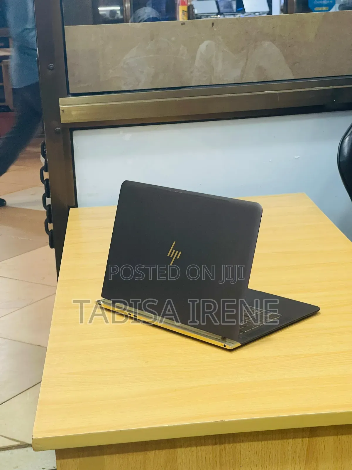 New Laptop HP Spectre 14 8GB Intel Core i5 SSD 256GB