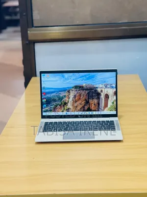 New Laptop HP EliteBook 830 G8 8GB Intel Core i5 SSD 256GB