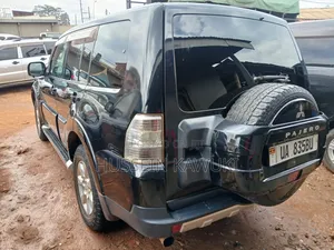 Mitsubishi Pajero 2013 Black