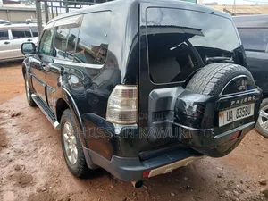 Mitsubishi Pajero 2013 Black