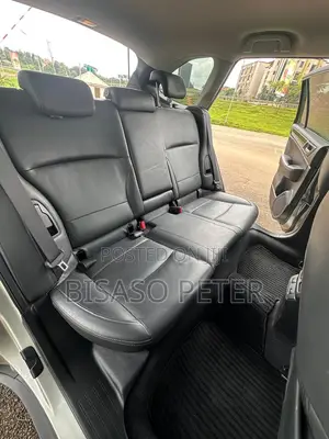 Subaru Outback 2.5i Premium AWD 2016 Gold