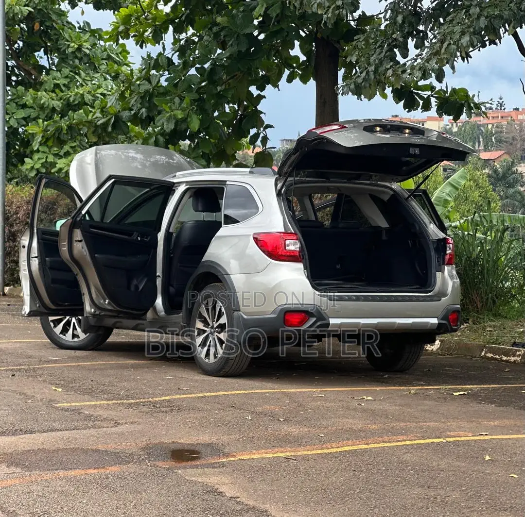 Subaru Outback 2.5i Premium AWD 2016 Gold