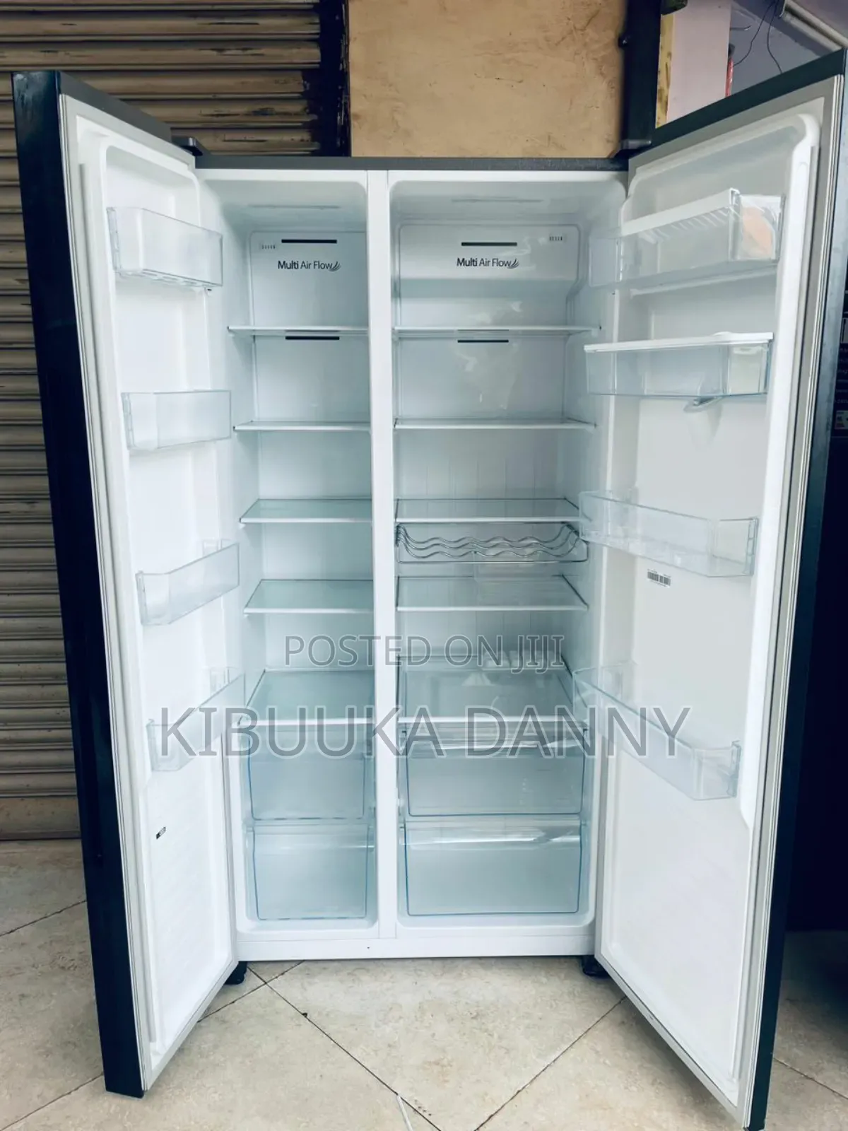 Hisence 670litres Side by Side Fridge