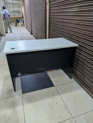 Second Hand Office Desk, 120cm // 1.2 Metres