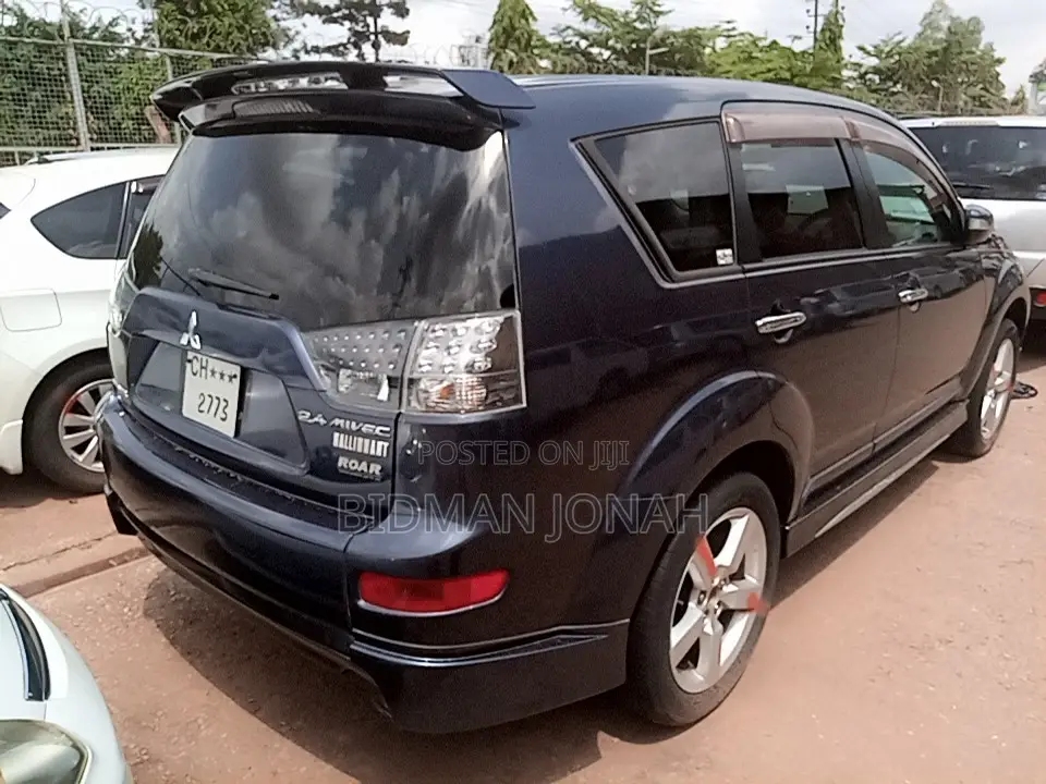 Mitsubishi Outlander 2012 Black