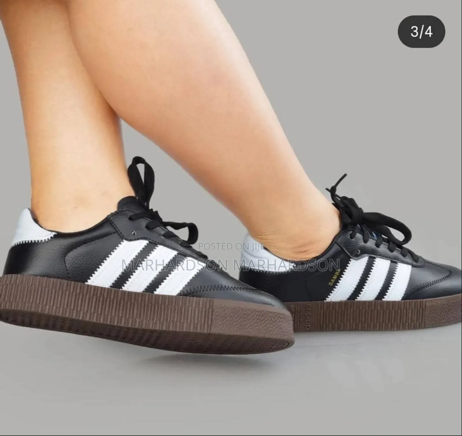 Adidas Sneakers