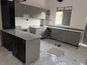 P White Kitchen Tops