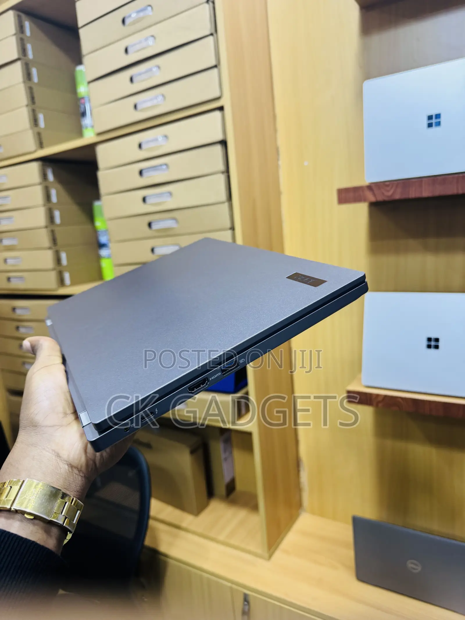 New Laptop Acer TravelMate P2 8GB Intel Core i5 SSD 512GB