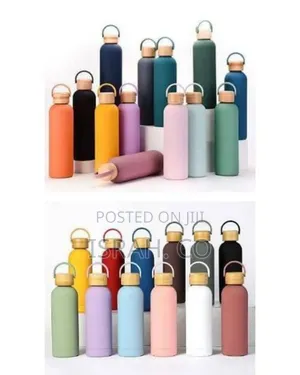 Insulated Stainless Steel Water Bottle With a Bamboo Lid