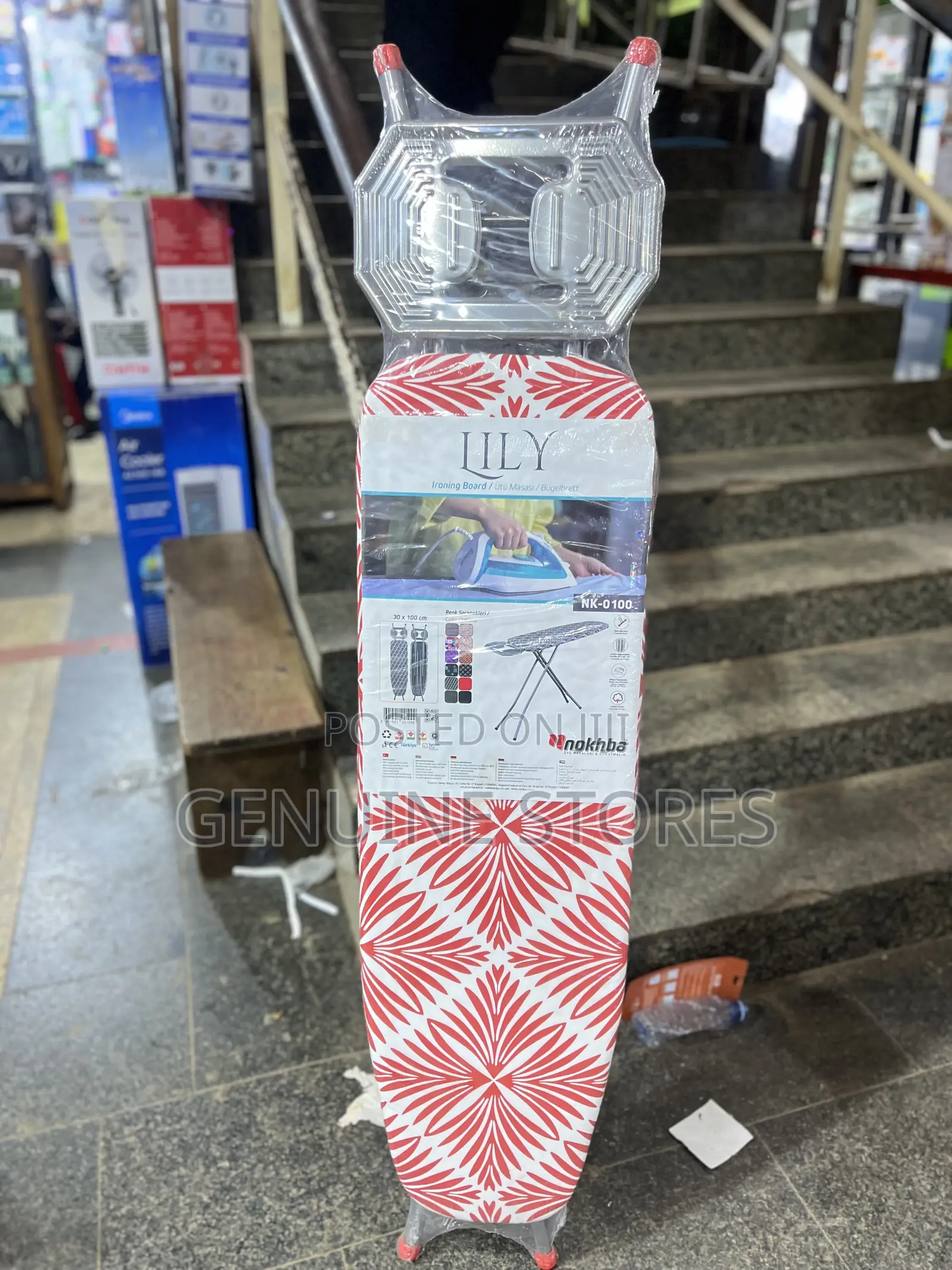 Ironing Board With Metallic Stands