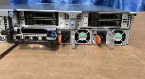 Server Dell PowerEdge R740xd 32GB Intel Xeon HDD+SSD 1T