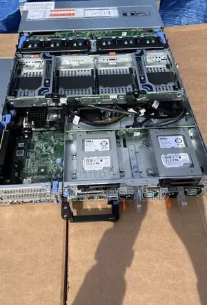 Server Dell PowerEdge R740xd 32GB Intel Xeon HDD+SSD 1T