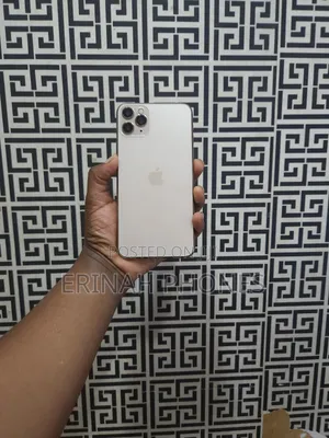 Apple iPhone 11 Pro Max 64 GB Gold