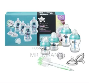 Tommee Tippee Advanced Anti-Colic Newborn Bottle Feeding Starter Kit