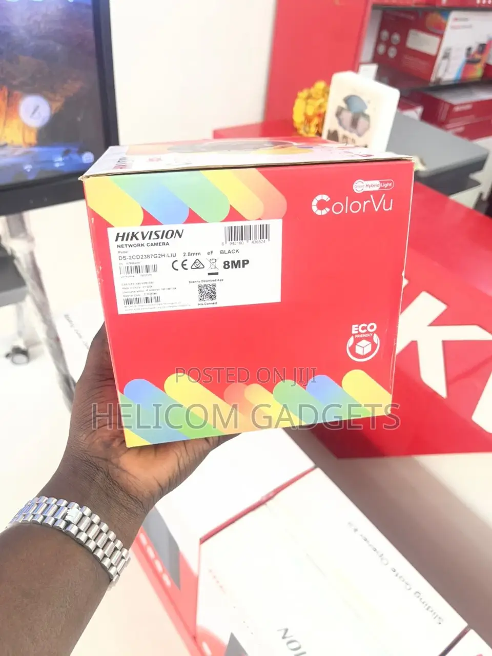 Colorvu Pro Series/ Smart Hybrid Light/ 8mp () Network Camera