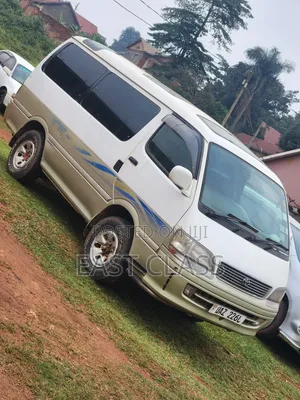 Toyota HiAce 1998 White