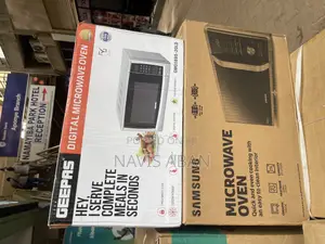 Geepas Digital Microwave 20litres