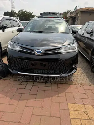 Toyota Corolla Fielder 1.5 Hybrid FWD 2018 Blue