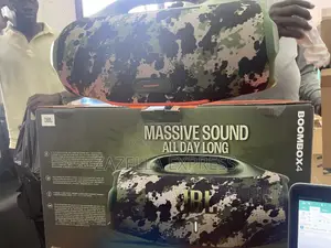 JBL Boombox 4