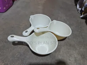 3pcs Plastic Bathing Ladle Spoon