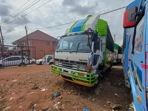 Mitsubish Fuso Truck