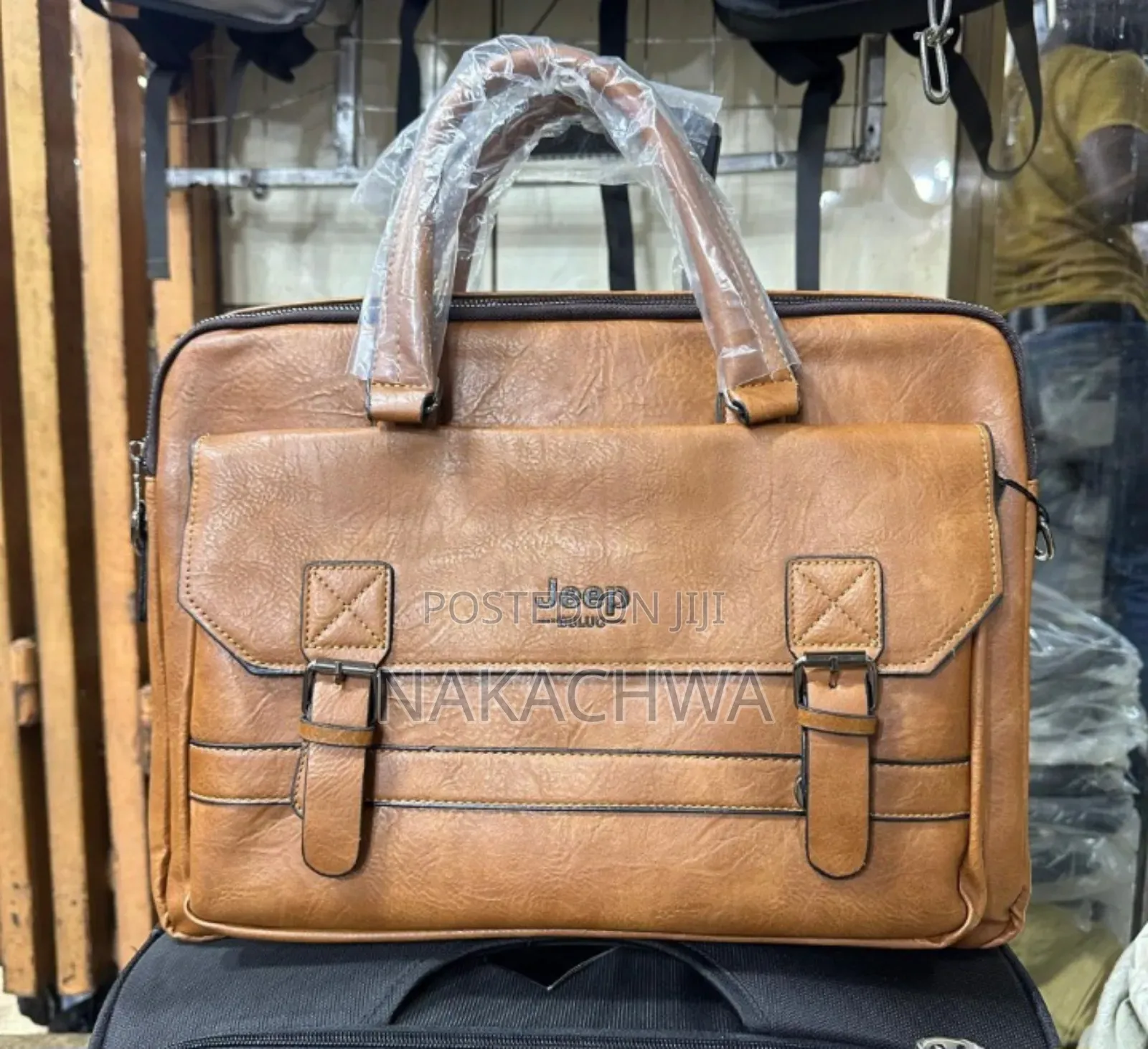 Its a Mens Briefcase