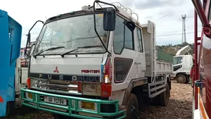Fuso Fighter Tipper
