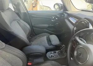 Mini Cooper 2023 Blue