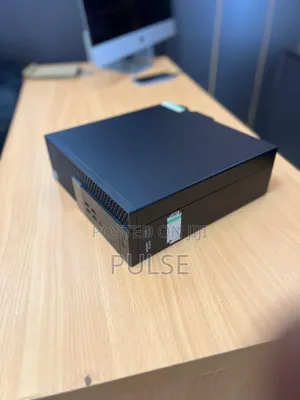 Desktop Computer Dell Optiplex 3040 4GB Intel Core i5 SSD 256GB