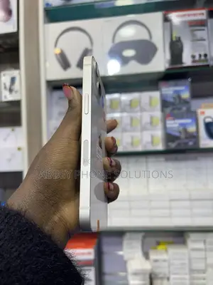 Apple iPhone 13 128 GB White