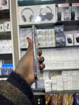 Apple iPhone X 64 GB White