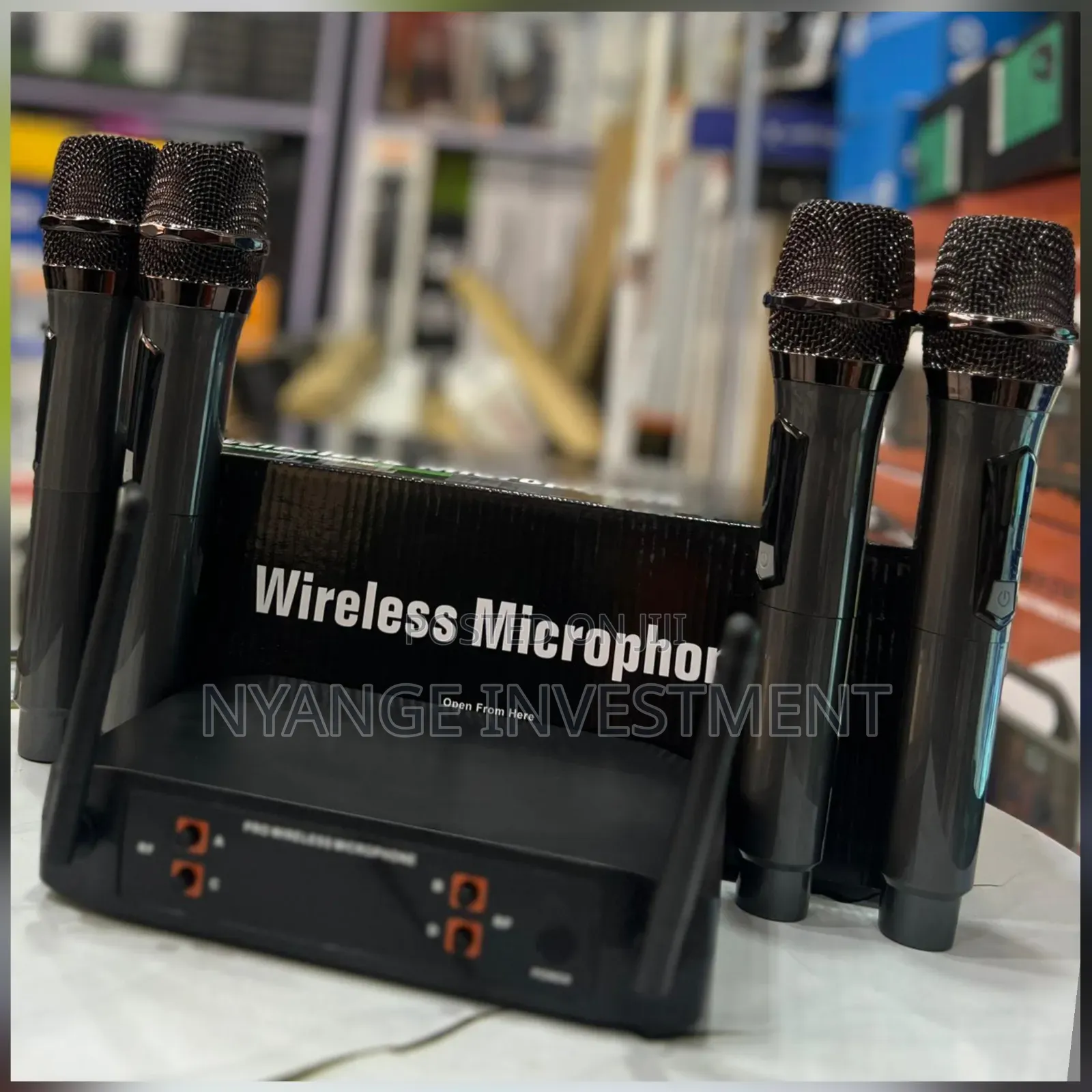 4 In Wireless Microphone With Antenna Receiver . Wireless Microphone