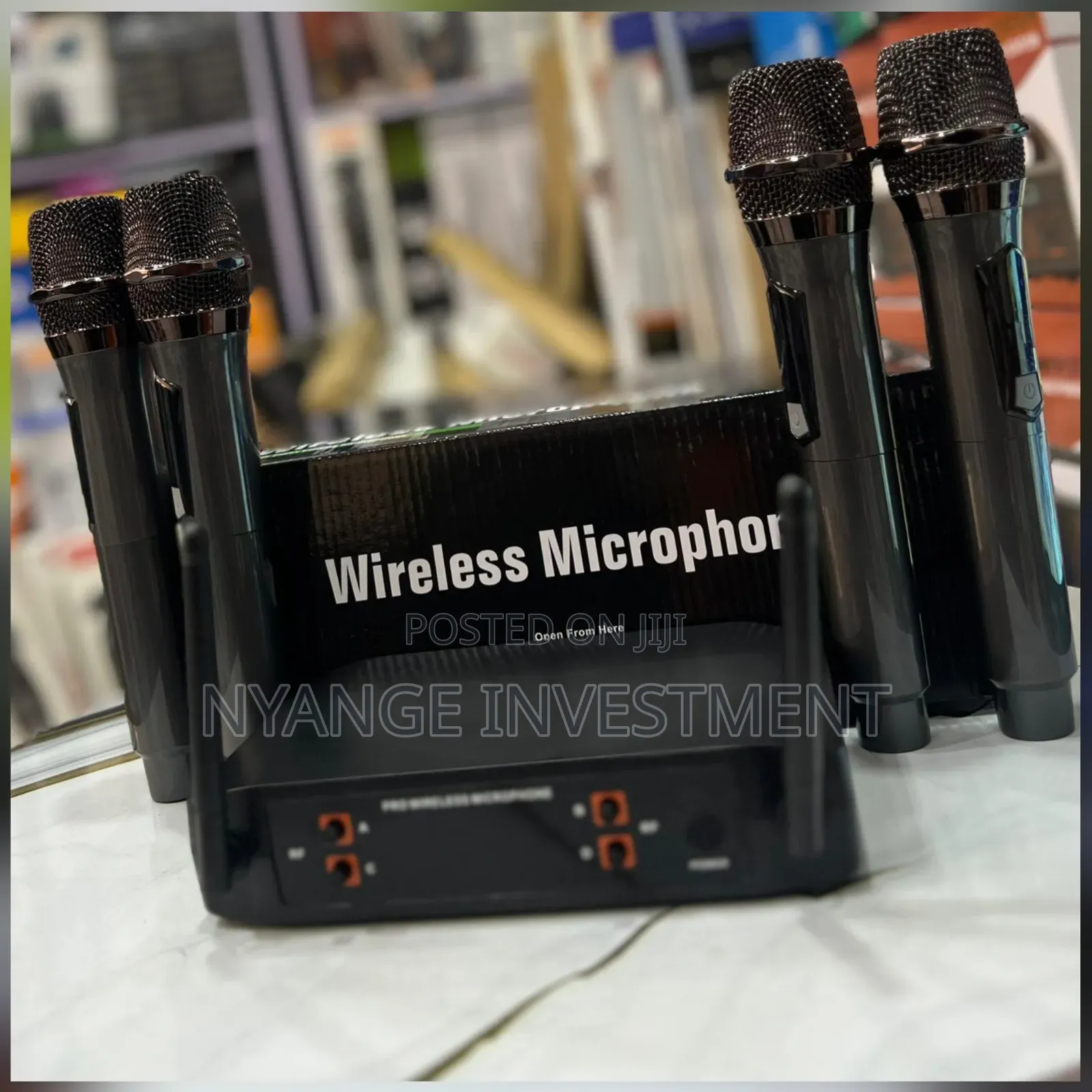 4 In Wireless Microphone With Antenna Receiver . Wireless Microphone