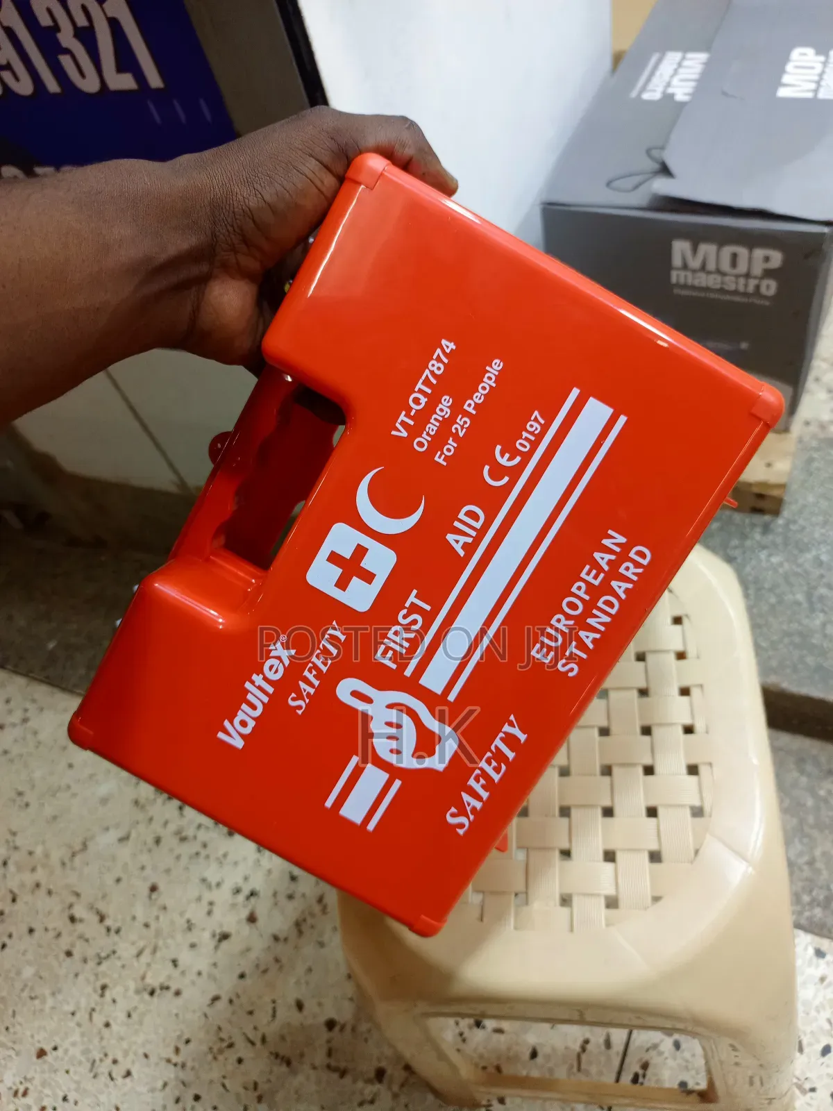 25people First Aid Kit