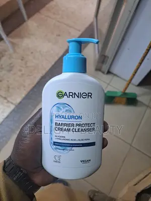 Garnier Hyaluron Barrier Protect Cream Cleanser