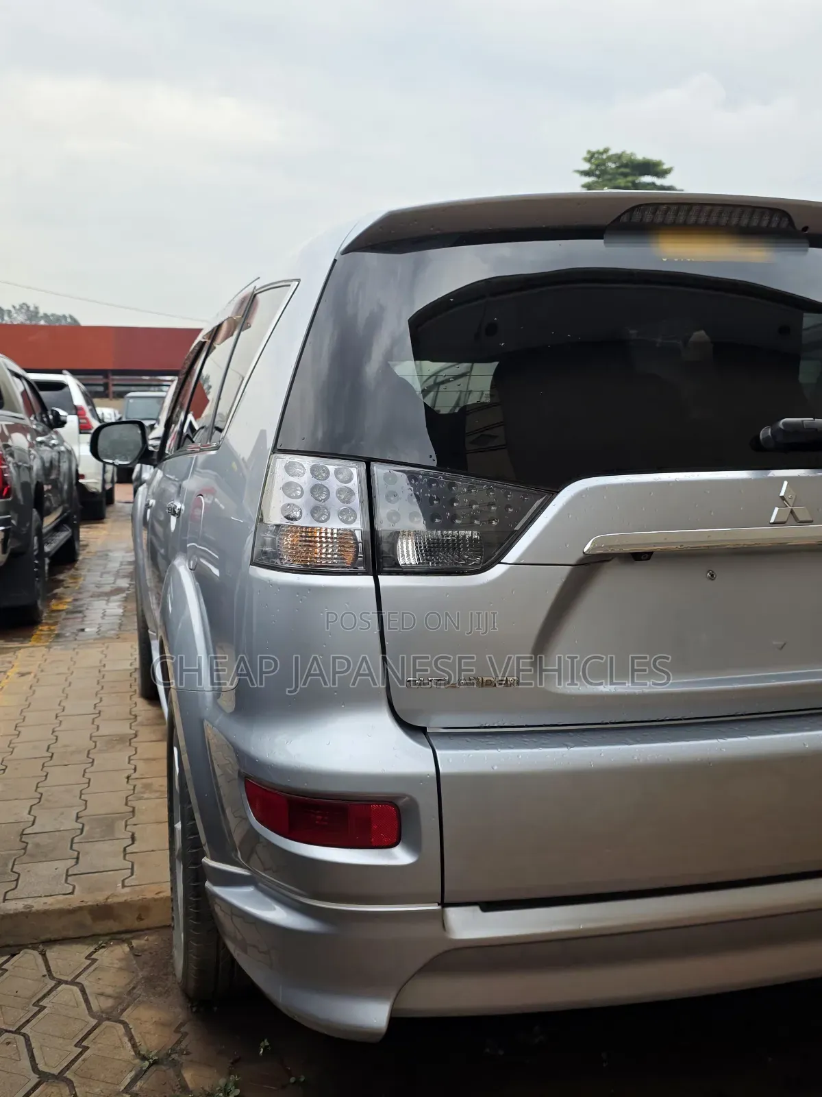 Mitsubishi Outlander 2012 Silver