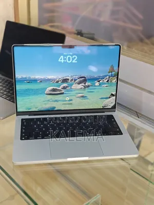 Laptop Apple MacBook Pro 2021 M1 16GB Apple M1 Pro SSD 512GB