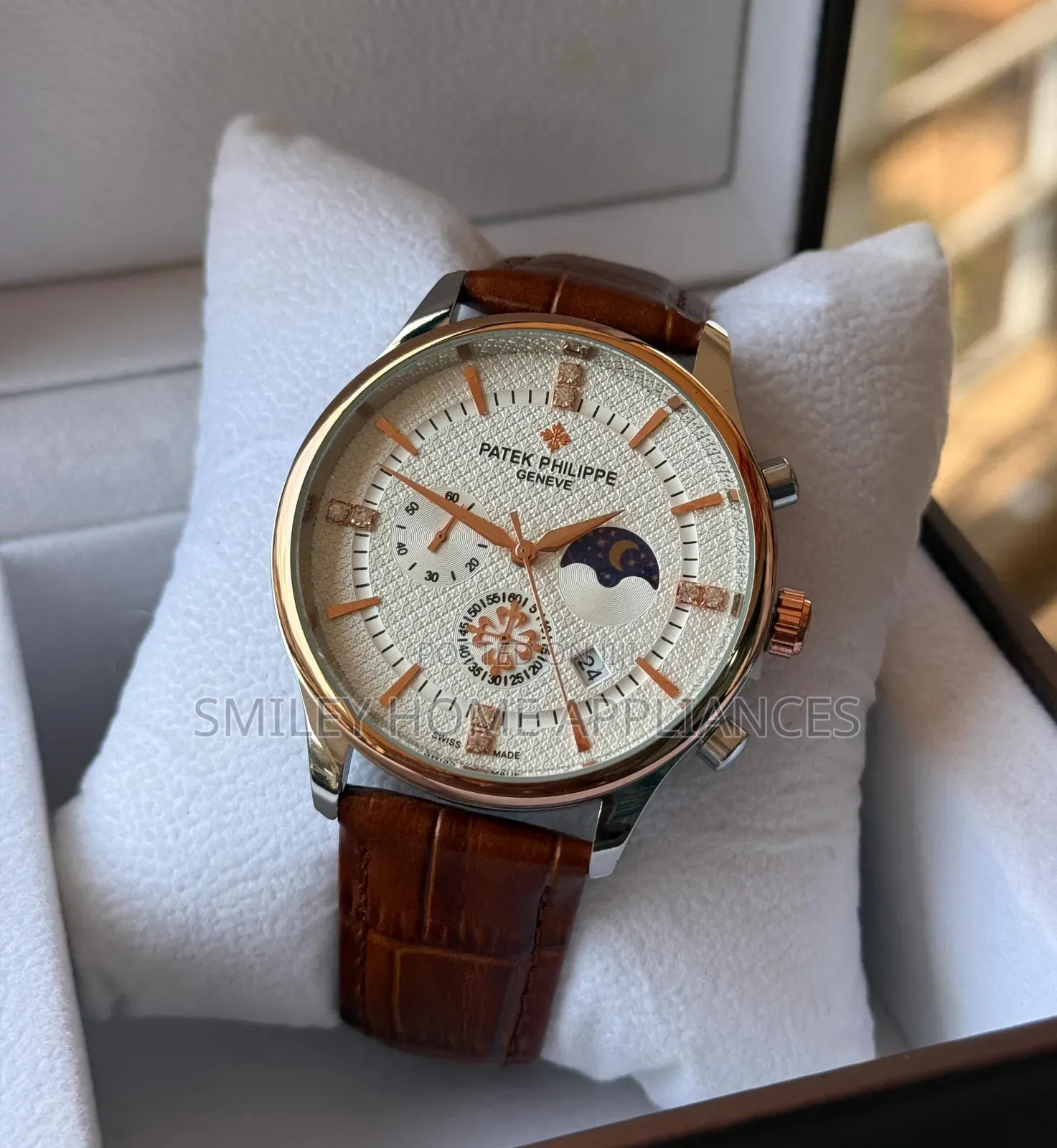 Brown Leather Strapped Patek Phillipe Classic Men's Wrist Time Piece