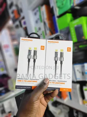 Porodo Usb-C to Lightning Braided Cable With a Power Display.