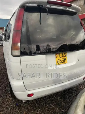 Toyota Noah 2002 White