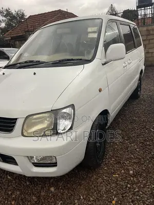 Toyota Noah 2002 White