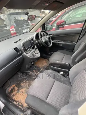 Toyota Wish 2007 Silver