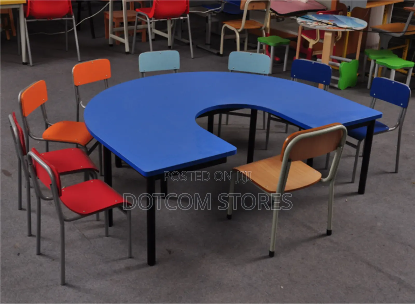 U-shaped Tables And Chairs For Kids.