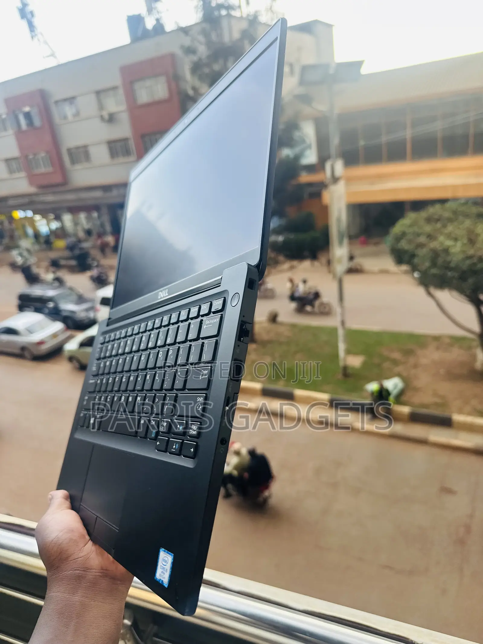 Laptop Dell Latitude 7390 8GB Intel Core i5 SSD 256GB