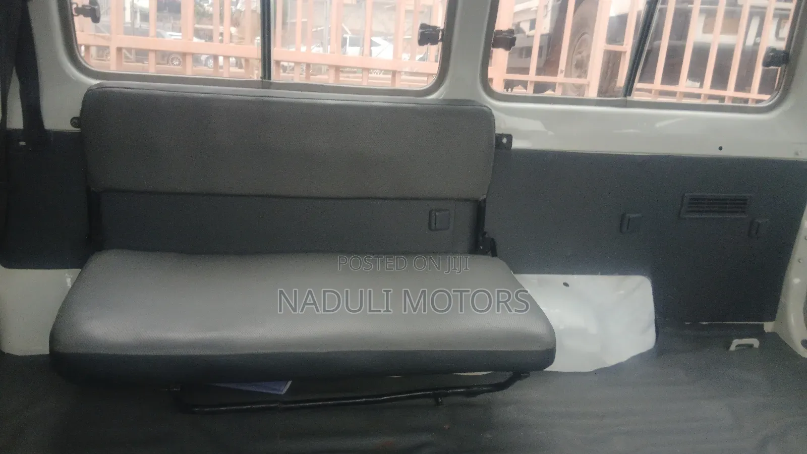 Toyota Land Cruiser 2007 White
