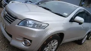 Toyota Vanguard 2010 Silver