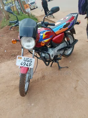 Bajaj Boxer 125 2024 Red